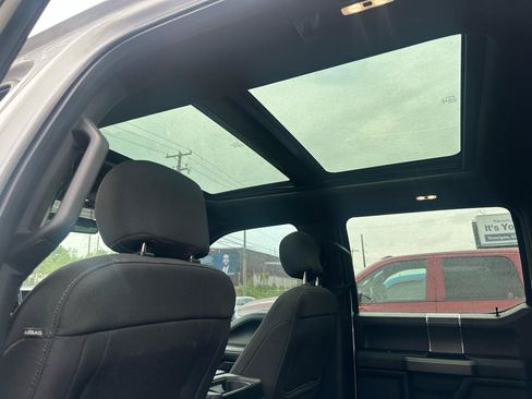 Used 2018 Ford F150 XLT w/ Equipment Group 302A Luxury AWD/4WD image 9