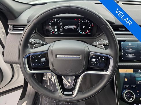 Used 2023 Land Rover Range Rover Velar R-Dynamic S image 18