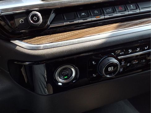 Used 2022 Chevrolet Silverado 1500 LT image 6