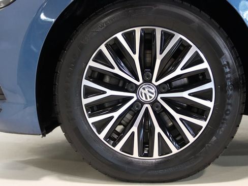 Used 2019 Volkswagen Jetta SE w/ Cold Weather Package image 67