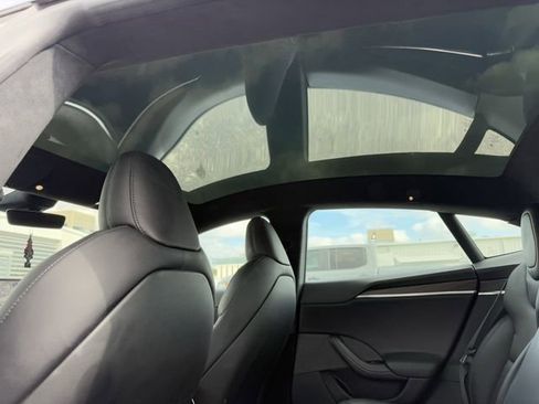 Used 2021 Tesla Model S Long Range image 18