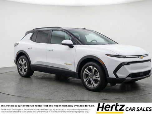 Used 2025 Chevrolet Equinox LT image 1