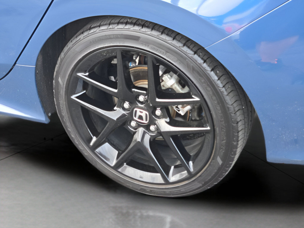 Used 2025 Honda Civic Sport image 19