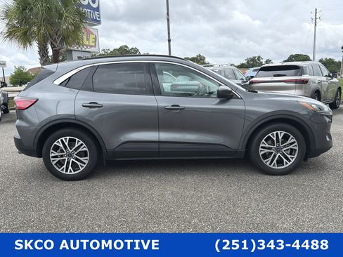 Used 2022 Ford Escape SEL w/ Technology Package FWD image 6