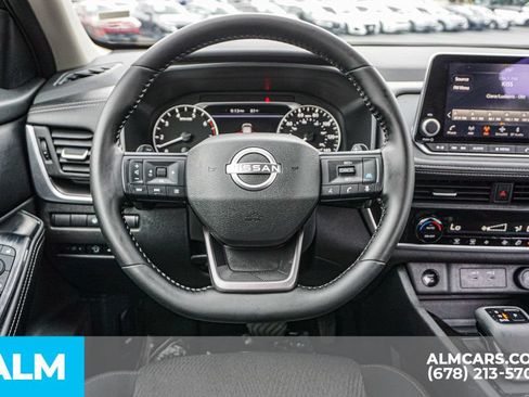 Used 2026 Nissan Rogue SV FWD image 27