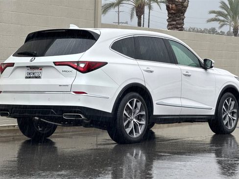 Certified 2024 Acura MDX SH-AWD w/ Technology Package image 8