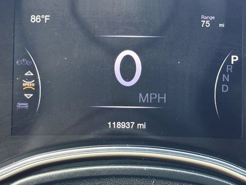 Used 2016 Jeep Grand Cherokee Laredo w/ Quick Order Package 23E AWD/4WD image 12