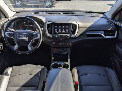 Used 2021 GMC Terrain SLT image 17