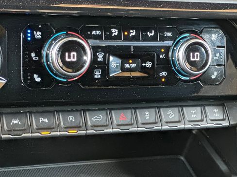 Used 2023 GMC Sierra 1500 AT4X image 21