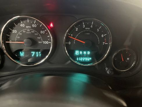 Used 2018 Jeep Wrangler Unlimited Sport S AWD/4WD image 22