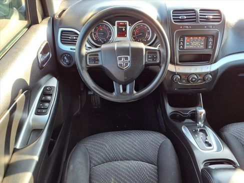 Used 2015 Dodge Journey SXT w/ Flexible Seating Group image 11