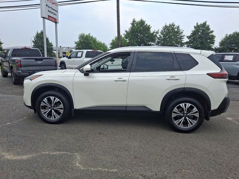 Used 2023 Nissan Rogue SV w/ SV Premium B Package AWD/4WD image 4