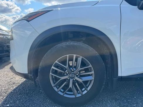 Used 2022 Nissan Rogue S AWD/4WD image 5