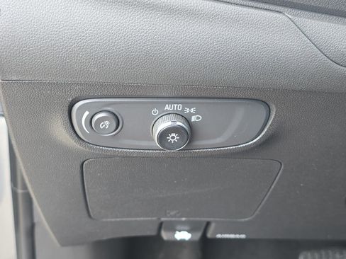 Used 2025 Buick Encore GX Preferred FWD image 26