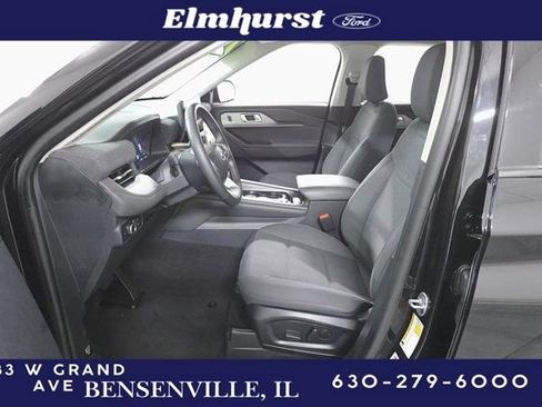 Certified 2025 Ford Explorer Active image 10