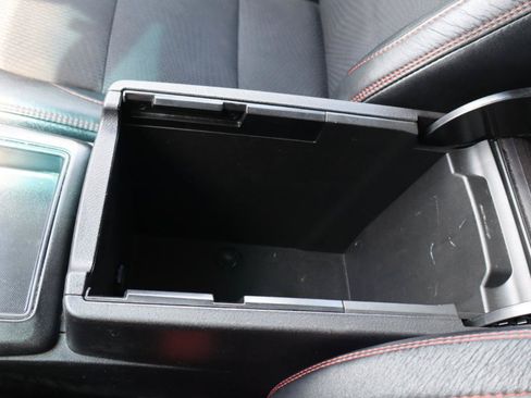 Used 2016 Toyota Camry SE FWD image 25