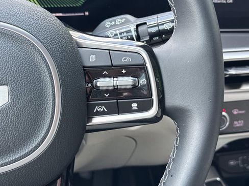 Certified 2025 Kia Sorento EX AWD/4WD image 28
