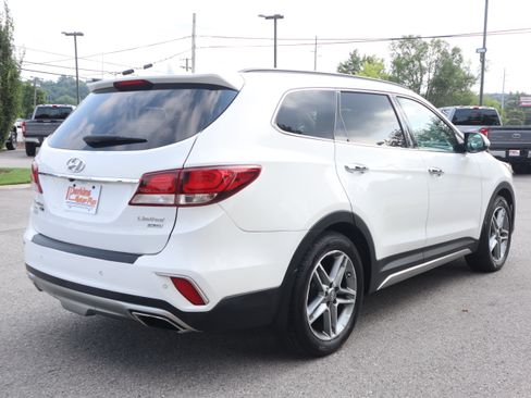 Used 2019 Hyundai Santa Fe XL FWD image 7