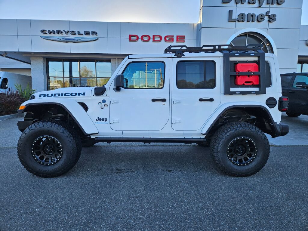 Used 2023 Jeep Wrangler Unlimited Rubicon 4xe w/ Steel Bumper Group AWD/4WD image 2