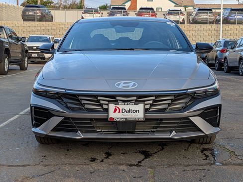 New 2026 Hyundai Elantra SEL Sport image 2