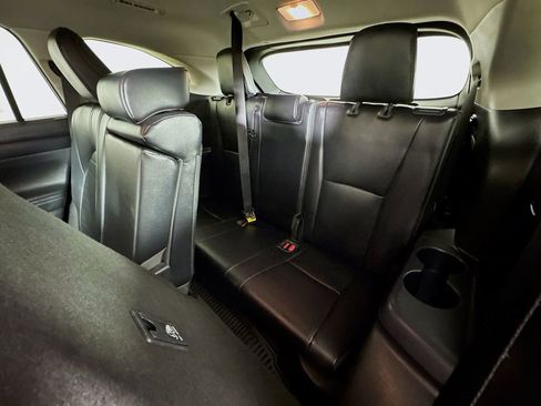 Used 2022 Toyota Highlander XLE image 30