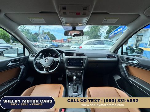 Used 2018 Volkswagen Tiguan SE AWD/4WD image 17