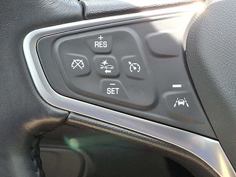 Used 2022 Chevrolet Equinox LT AWD/4WD image 21