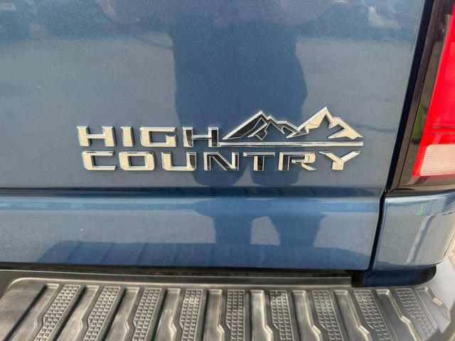 Used 2024 Chevrolet Silverado 2500 High Country w/ High Country Premium Package AWD/4WD image 34
