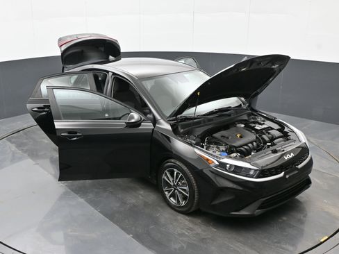 Used 2022 Kia Forte LXS image 46