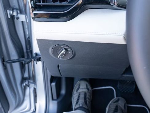 New 2026 Volkswagen Taos S FWD image 26