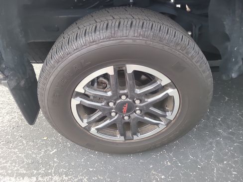 Certified 2025 Toyota Tacoma TRD Sport RWD image 8