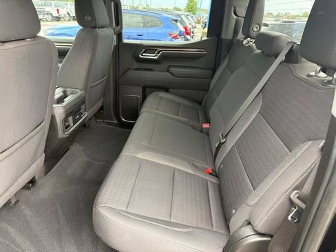Used 2023 Chevrolet Silverado 1500 LT AWD/4WD image 15