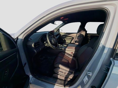 New 2026 Honda Pilot Black Edition image 17