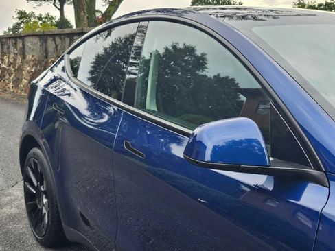 Used 2023 Tesla Model Y AWD image 20