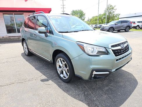 Used 2017 Subaru Forester 2.5i Touring AWD/4WD image 6