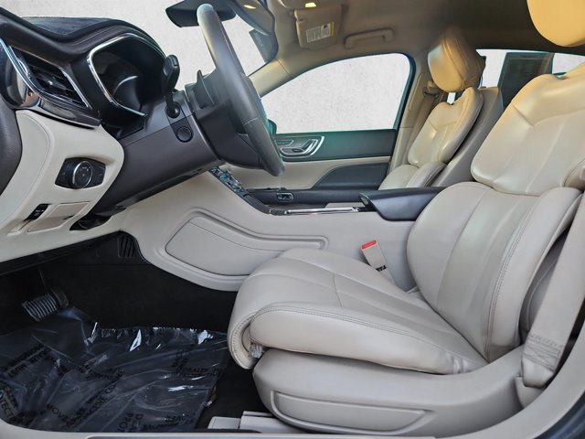 Used 2020 Lincoln Continental w/ Convenience Package FWD image 16