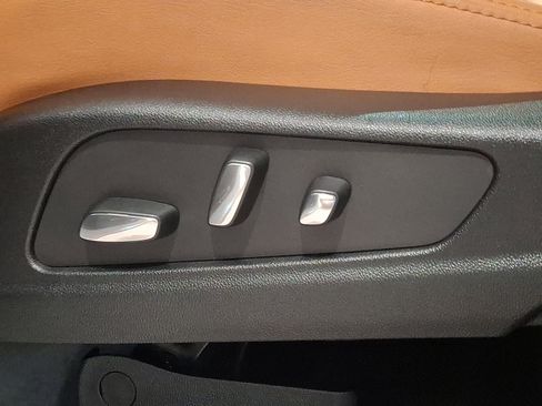 Certified 2025 Cadillac XT5 Premium Luxury image 15