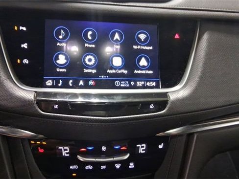 Used 2022 Cadillac XT5 Premium Luxury w/ Technology Package image 11