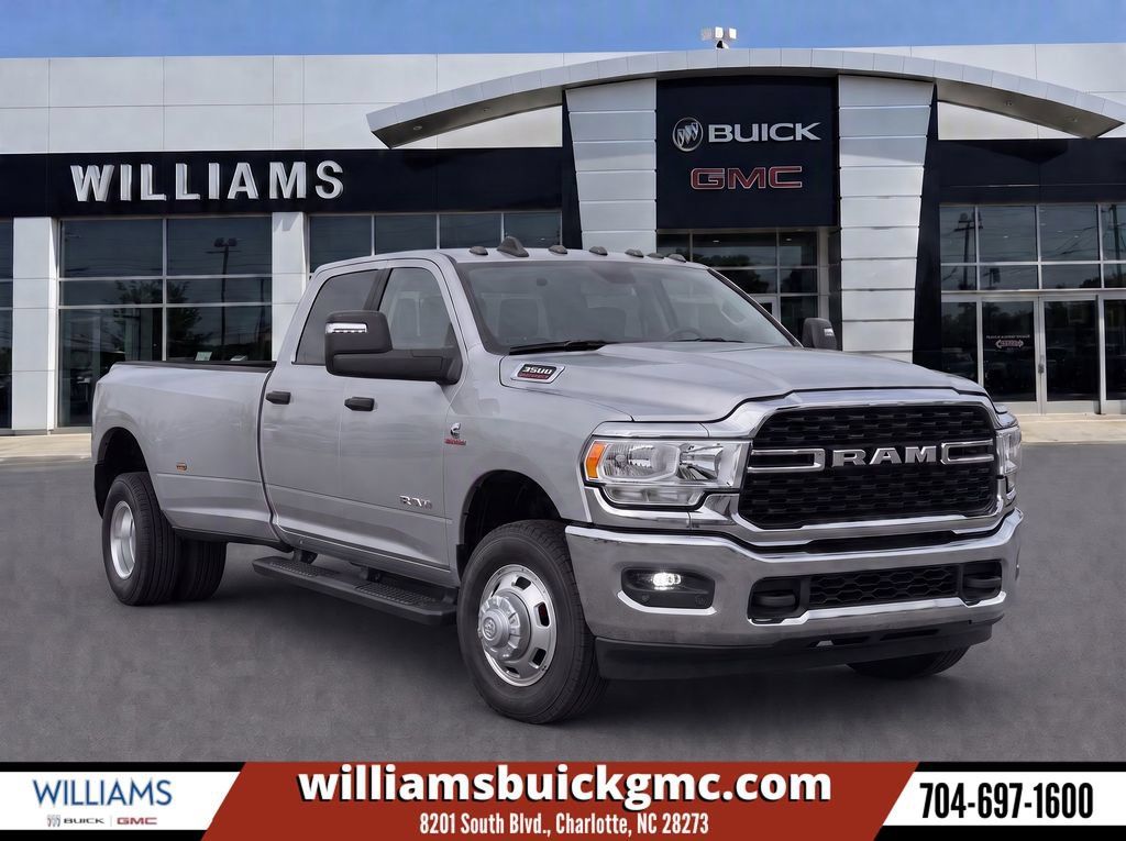 Used 2024 RAM 3500 Big Horn AWD/4WD image 1