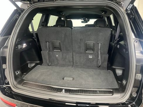 Used 2024 Jeep Grand Cherokee L Limited image 8