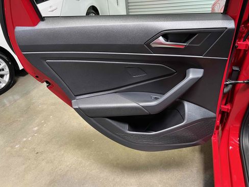 Used 2020 Volkswagen Jetta SE image 65