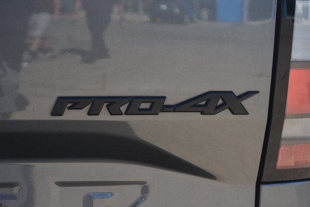 Used 2023 Nissan Frontier PRO-4X w/ Pro-4X Premium Package AWD/4WD image 7