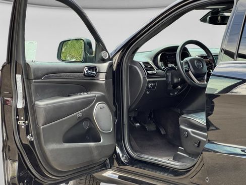 Used 2019 Jeep Grand Cherokee High Altitude AWD/4WD image 20