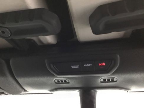 Used 2023 Jeep Wrangler Sahara image 33