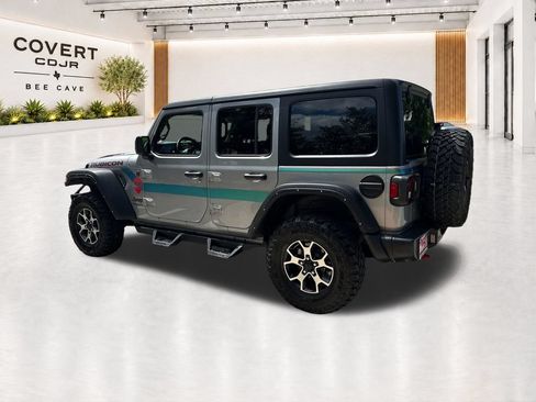 Used 2020 Jeep Wrangler Unlimited Rubicon w/ Dual Top Group AWD/4WD image 7