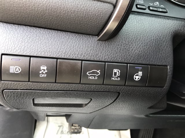 Used 2024 Toyota Camry SE FWD image 10