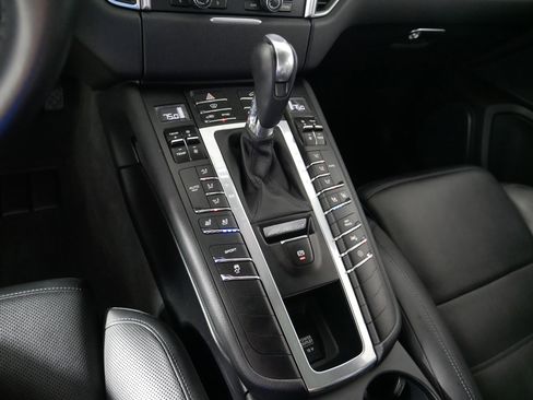 Used 2016 Porsche Macan S AWD/4WD image 24