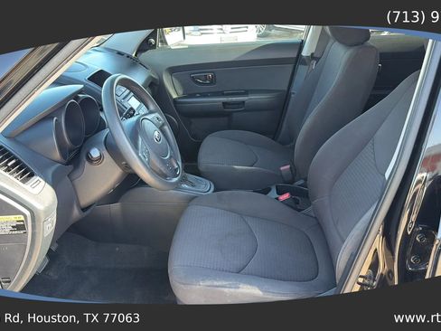 Used 2013 Kia Soul FWD image 20