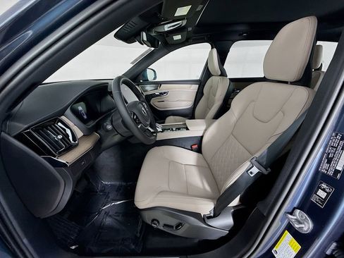 New 2026 Volvo XC90 B6 Plus w/ Protection Package Premier image 22