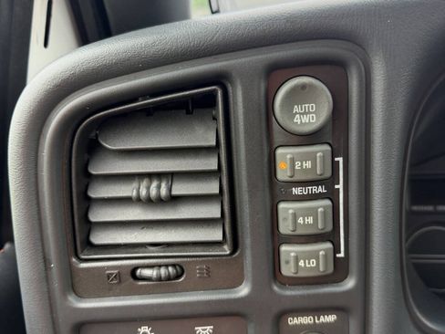 Used 2002 Chevrolet Silverado 1500 LS w/ Off-Road Pkg AWD/4WD image 26